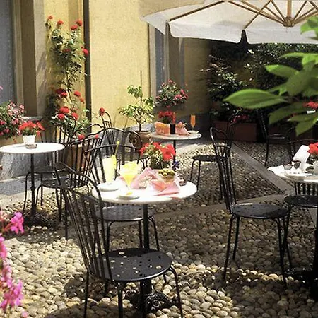 Regina Hotel