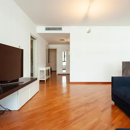 Easyhomes-madonnina View Apartamento