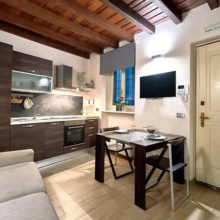 Grazioso Monolocale Nel Cuore Di Brera Apartament Mediolan