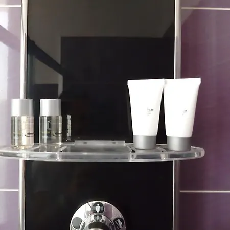 Ripamontibnb Couette-café 3*