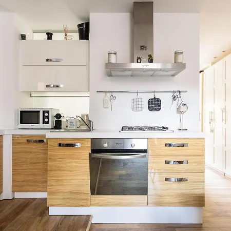 Luxury Modern One Bedroom In Great Location