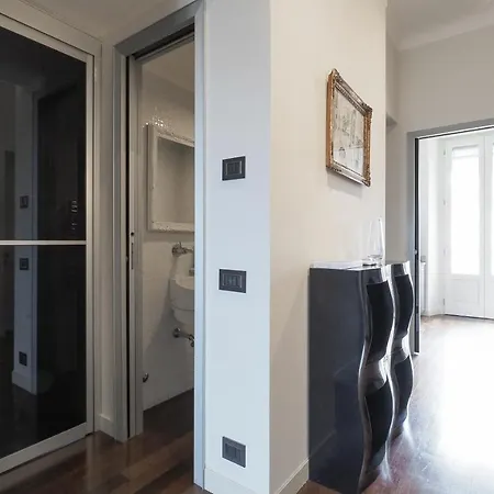 Апартаменты Maison Cusani - Brera Exclusive Милан