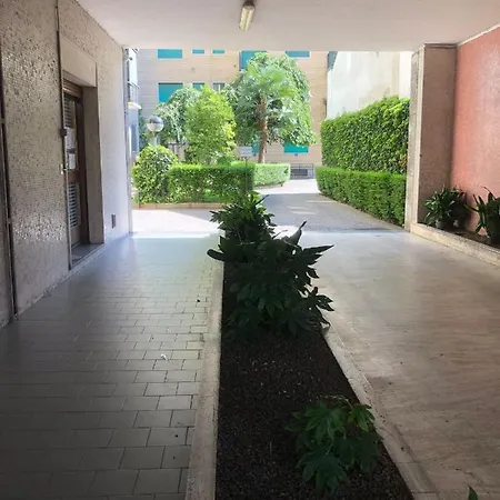 Joivy Lovely For 4 Next To Bus And Metro Station Apartment *