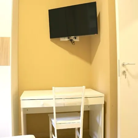 Portello Double Flat - 3 People