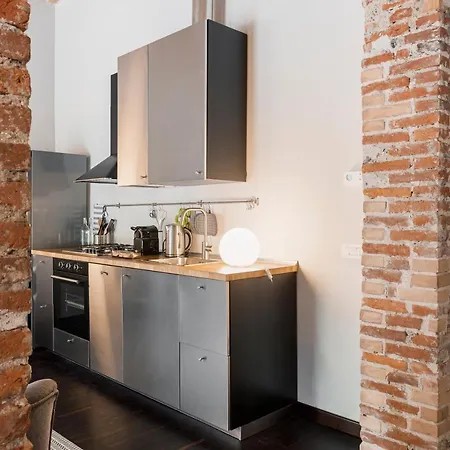 Stylish Milanese - Via Cirillo * Milán