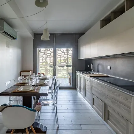 شقة The Best Rent - Spacious Four-bedroom Close To Forlanini Distrct