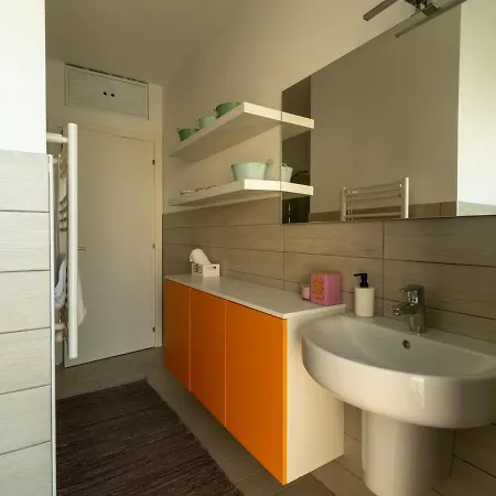 The Best Rent - Spacious Four-bedroom Close To Forlanini Distrct شقة