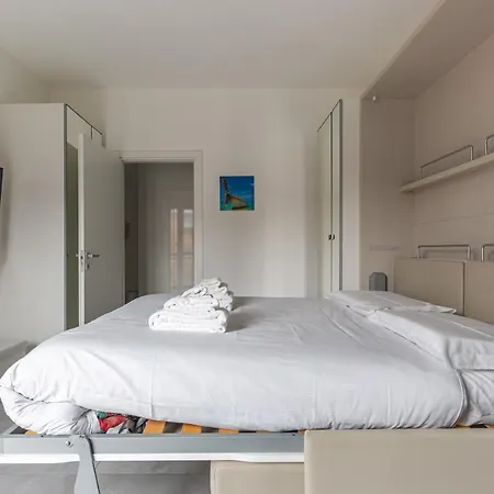 Bnbutler - Largo Promessi Sposi - Moderno E Confortevole * Milánó