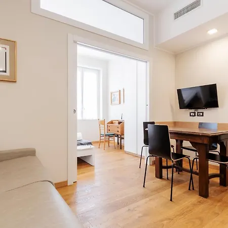 Retreats Cadorna Duomo Διαμέρισμα *