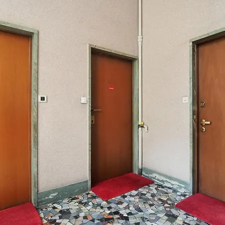 Appartement Primopiano - Ferrante Aporti Flats Milan