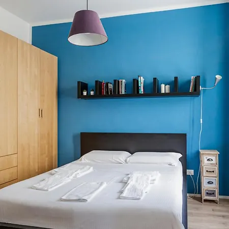 The Place, Your Place To Be - Via Tadino Lägenhet Milano