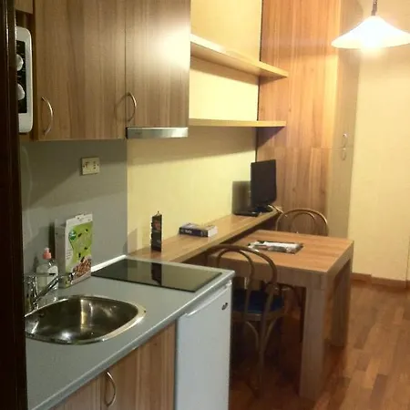 מלון דירות Desenzano מילאנו