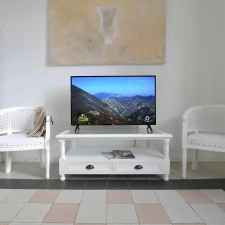 Bacone Liberty Vittoria By Halldis Apartament