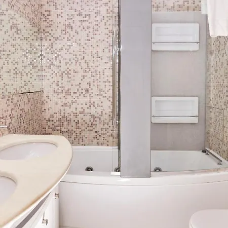 Prestige Boutique Homes-duomo * Милан