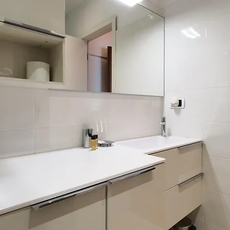 Duomo Luxury Vi דירה *