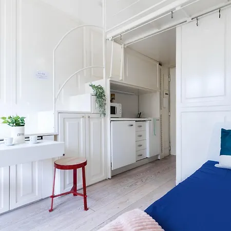 Lägenhet Joivy Lovely For 2 With Balcony Near Duomo Milano