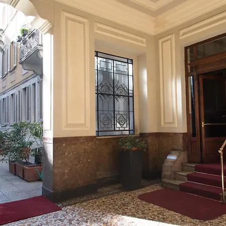 Sophisticated Near Duomo *