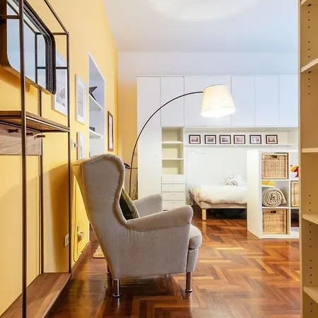Easylife - - Menotti 16a - Porta Venezia Apartment