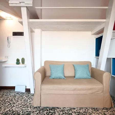 Relstay - Washington Street Apartment