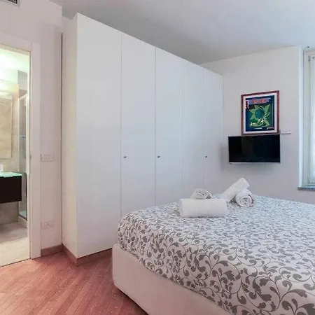 Brera Area Lovely Close To Piazza Duomo