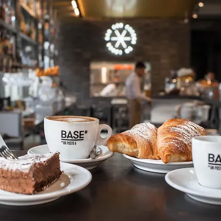 Casabase * ميلان