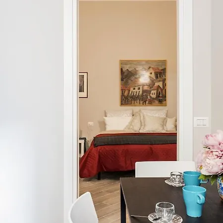 Cozy And Warm 1 Bedroom - Via Sapeto * Milánó