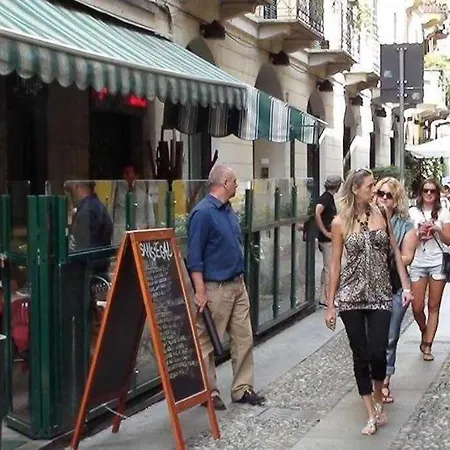 Brera Area Lovely Close To Piazza Duomo شقة