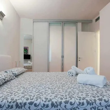 Brera Area Lovely Close To Piazza Duomo Appartement