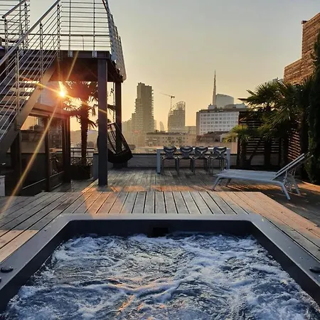 Skyline Apartament *