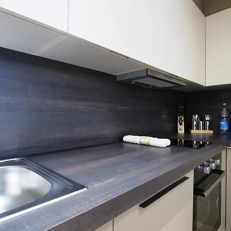 Daire Premium Two-Level Studio Caiazzo Stazione Centrale *