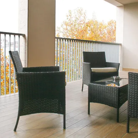 Bnbutler - Govone - Ampio E Luminoso Con Terrazza * Milaan