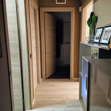 Apartmán Luminoso A Pochi Minuti Da Duomo E Fiera *