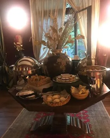 Luxury Boutique House *