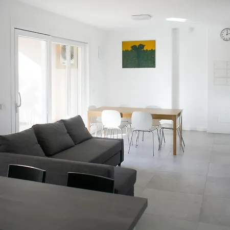 Bnbutler - Govone - Ampio E Luminoso Con Terrazza Appartement Milan