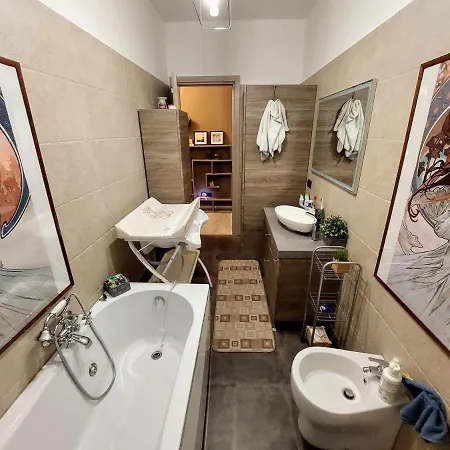 Luminoso A Pochi Minuti Da Duomo E Fiera Milán