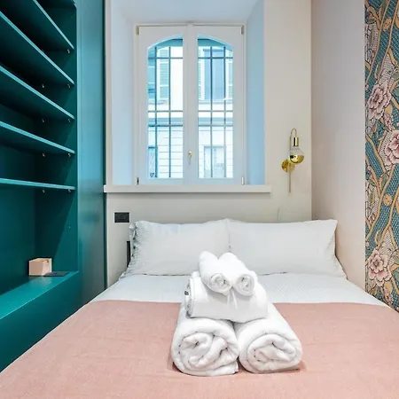 Easylife - - Borgonuovo 4d - Centro Storico *