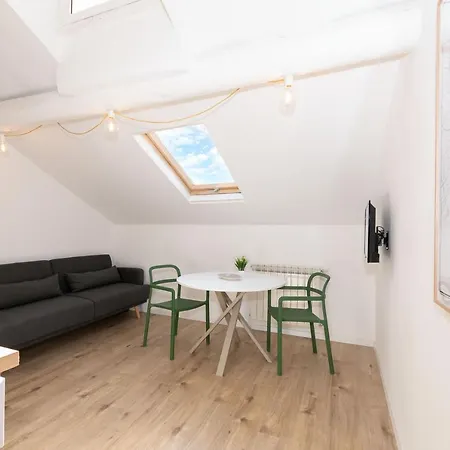 شقة Bligny Attic *