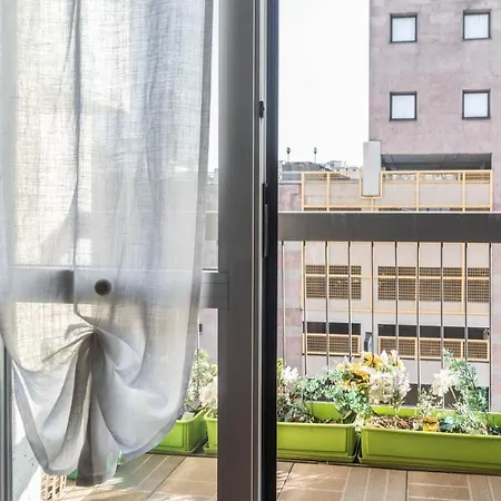 Italianway - Masaccio 18 B Milánó