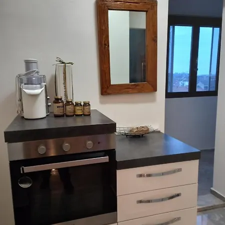 شقة Home Suite Home - Super Attic Suite -With Free Parking - Zone Iulm & Naba & Navigli - Metro Subway Romolo