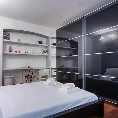 Apartment Italianway - Cagnola 4 *
