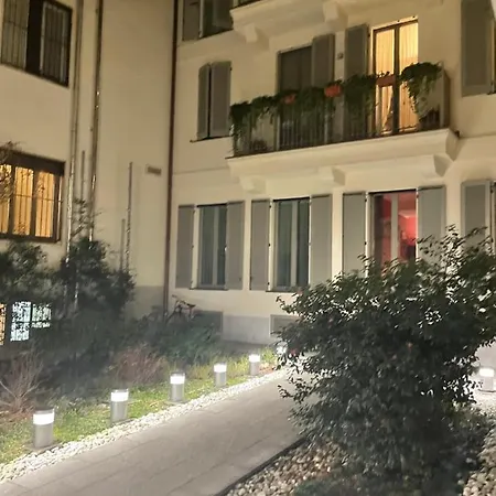 L'arche Canonica - Pretty Little House Apartment Mailand