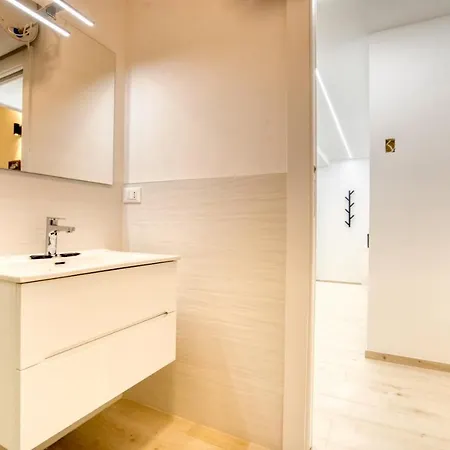 Suzzani 273 Appartamento Milano