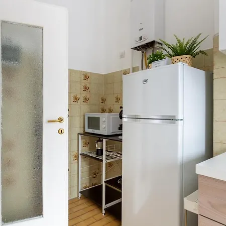 Apartment Bonola M1 Bright & Functional Flat *