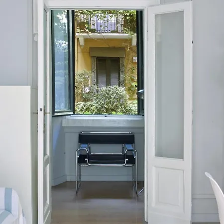 Liberty Two-room In Porta Venezia Lägenhet *