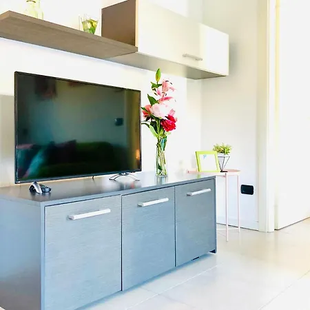 Stepandgo Navigli * מילאנו