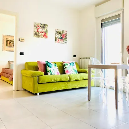 Stepandgo Navigli * מילאנו