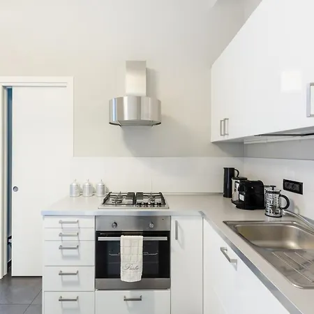 Easylife - - Battisti 13 - Duomo * ميلان