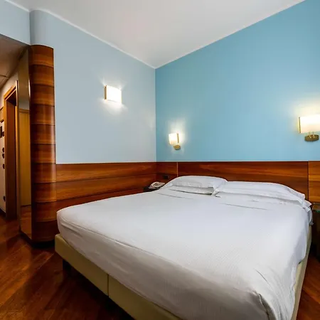 Mirage Sure Collection By Western Hotel