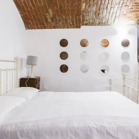 Cozy In Wonderful Navigli Area Daire