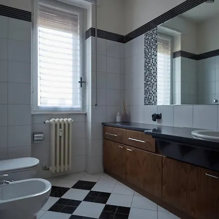 Negrelli Home - Vicino Ai Navigli - Ampio Bilocale * Milán